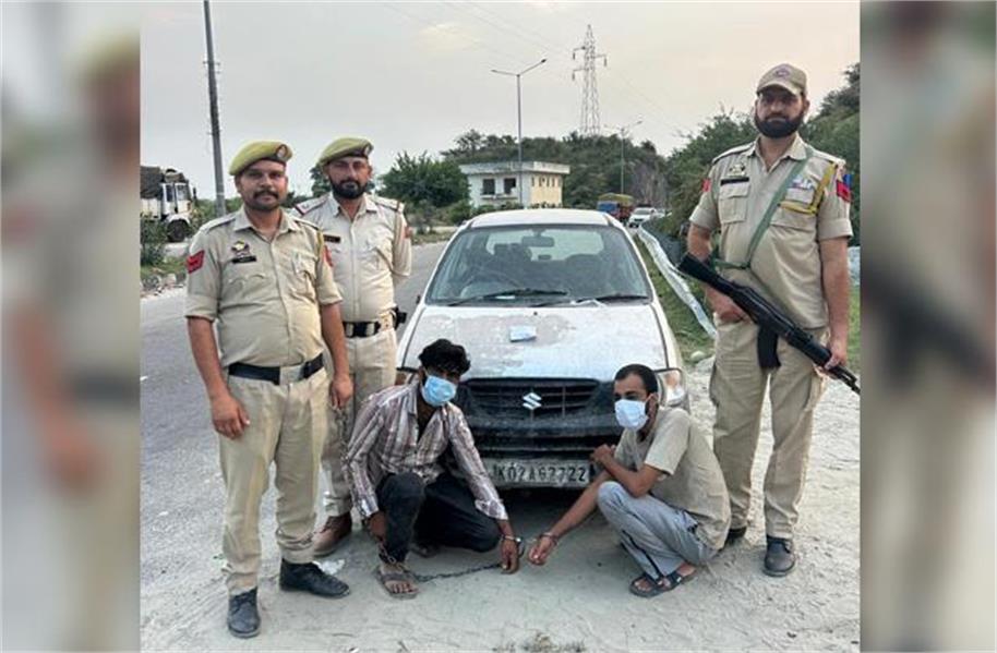 नाके पर Jammu पुलिस की कार्रवाई, 2 को किया गिरफ्तार